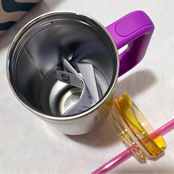 Starbucks x Stanley Sunset Gradient Quencher Tumbler 40oz - Picture 9 of 10